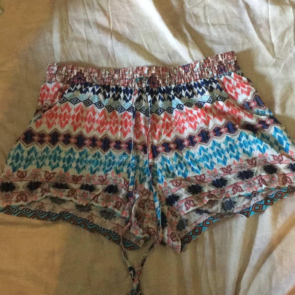 Patterned shorts
